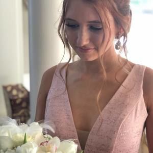 Meet your Posher, Hanna